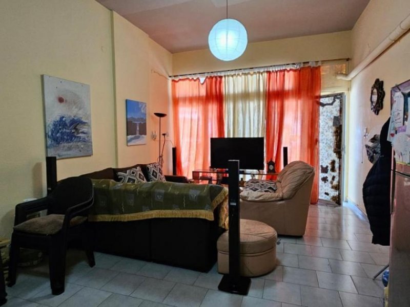 Sisi Kreta, Sisi: Erdgeschosswohnung im Dorfzentrum zu verkaufen Wohnung kaufen